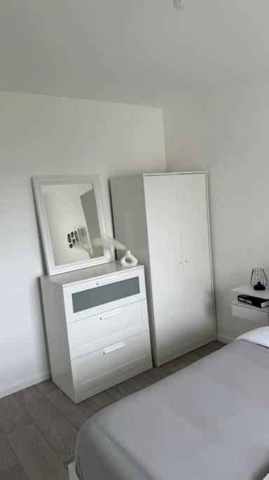 Chic Et Cosy Appartement Epure - T3 Courcouronnes Eksteriør bilde